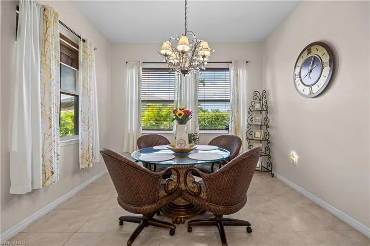 3286 Baravaldo Cir, Cape Coral, Florida 33909