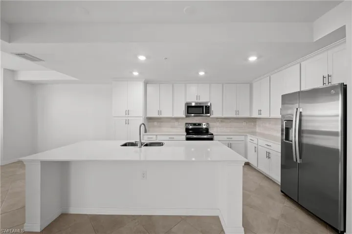 18461  Copperhead N CT, Lehigh Acres, FL 33936