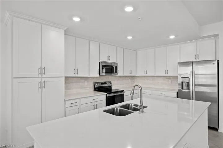 18461  Copperhead N CT, Lehigh Acres, FL 33936