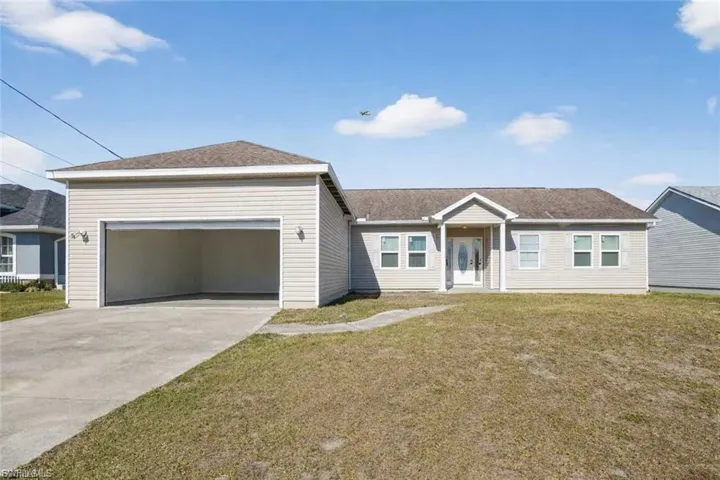 2808 34th St Sw, Lehigh Acres, Florida 33976