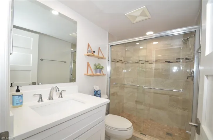 271 Southbay Dr 235, Naples, Florida 34108
