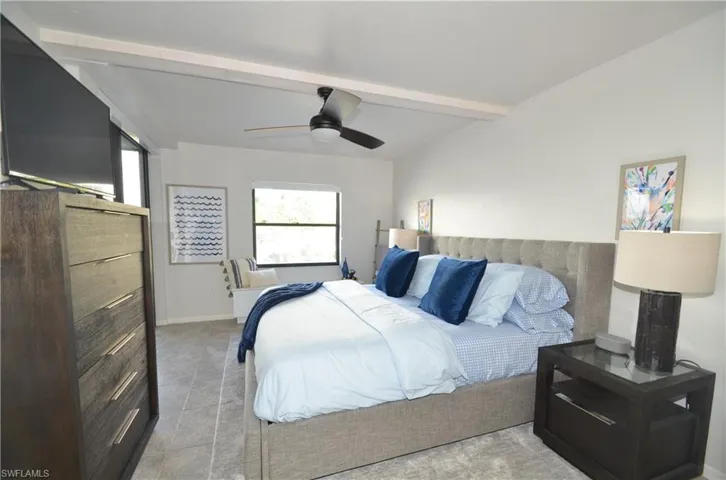 271 Southbay Dr 235, Naples, Florida 34108