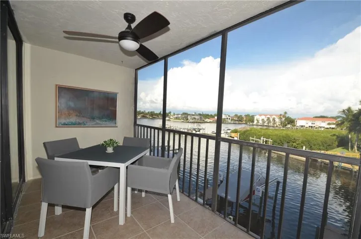 271 Southbay Dr 235, Naples, Florida 34108