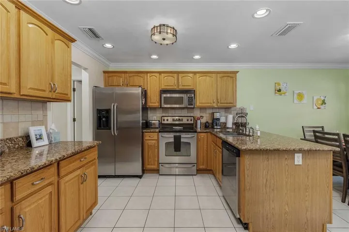 201 Se 28th Ter, Cape Coral, Florida 33904