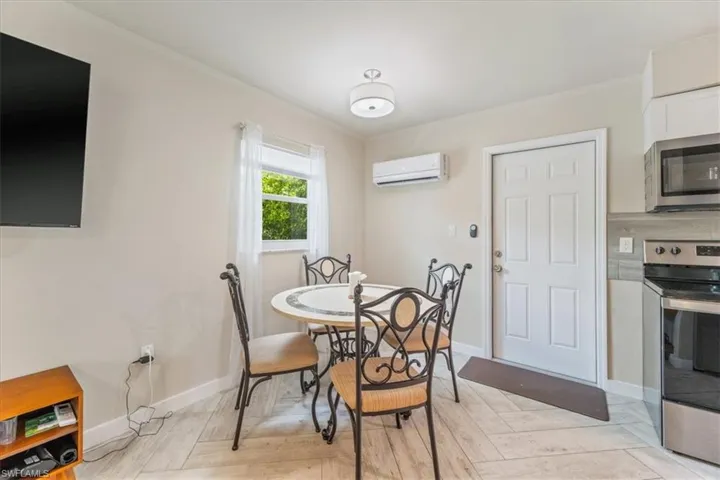 3365 Estey Ave, Naples, Florida 34104
