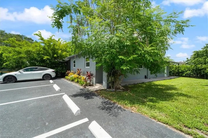 3365 Estey Ave, Naples, Florida 34104