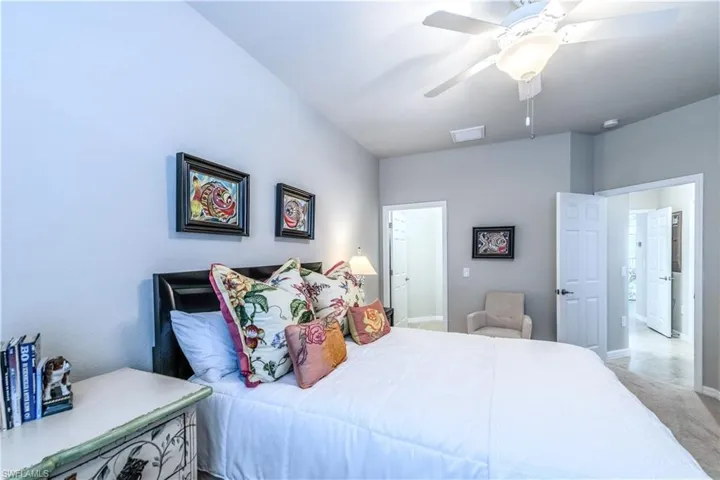 17251  CHERRYWOOD  CT, Bonita Springs, FL 34135