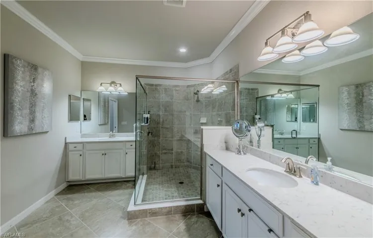 17251  CHERRYWOOD  CT, Bonita Springs, FL 34135