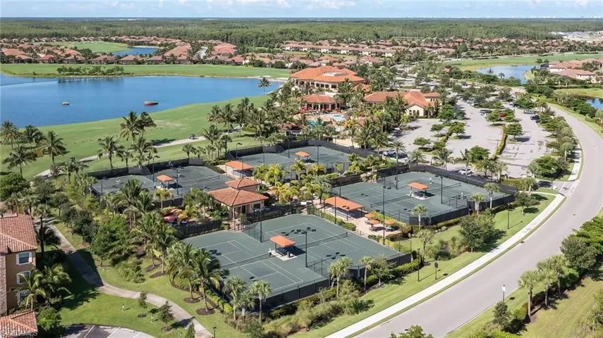 17251  CHERRYWOOD  CT, Bonita Springs, FL 34135