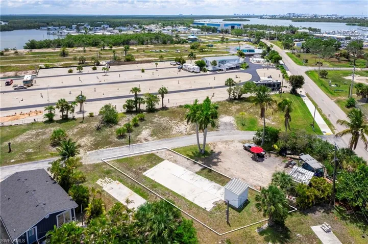 47 Oyster Bay Ln, Fort Myers Beach, Florida 33931