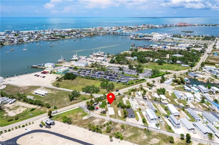 47 Oyster Bay Ln, Fort Myers Beach, Florida 33931