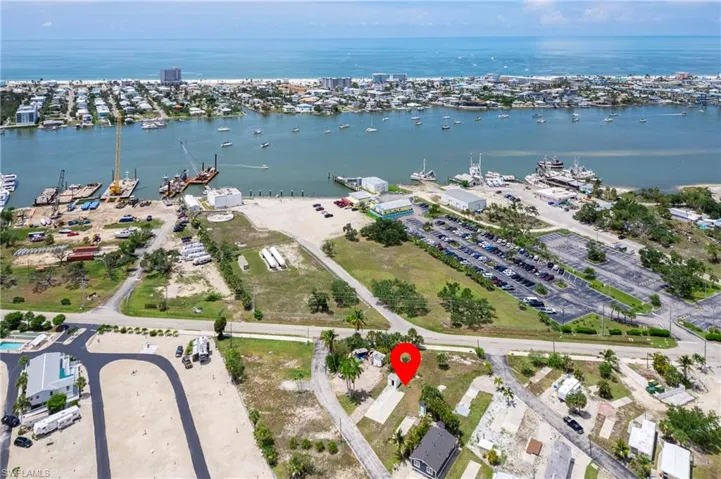 47 Oyster Bay Ln, Fort Myers Beach, Florida 33931