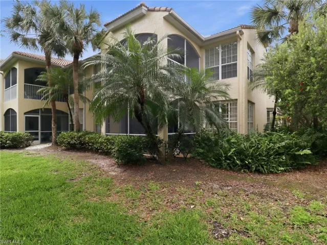 88 Silver Oaks Cir 4-101, Naples, Florida 34119