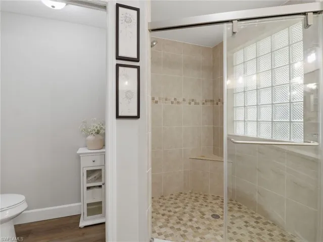 88 Silver Oaks Cir 4-101, Naples, Florida 34119