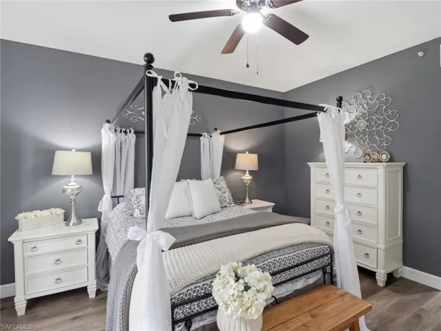 88 Silver Oaks Cir 4-101, Naples, Florida 34119