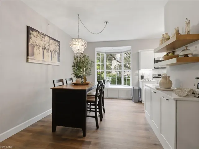 88 Silver Oaks Cir 4-101, Naples, Florida 34119