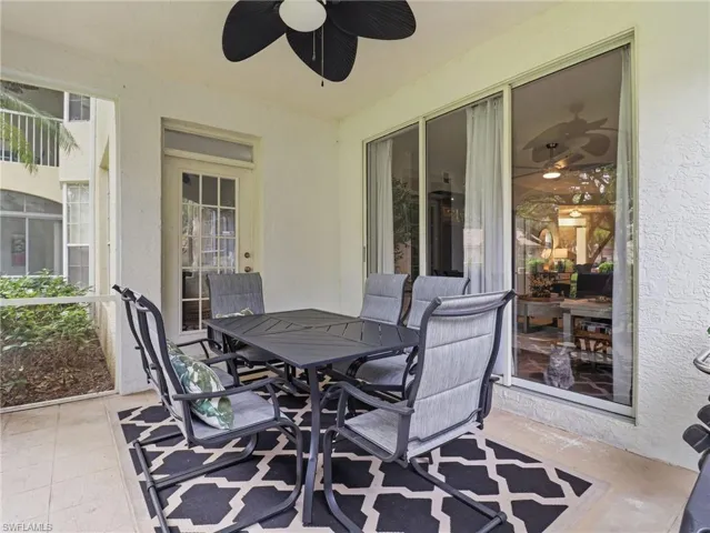 88 Silver Oaks Cir 4-101, Naples, Florida 34119