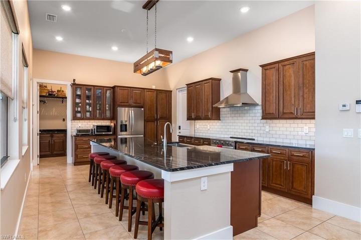 2008 NW 36th  AVE, Cape Coral, FL 33993