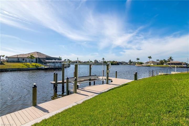 2008 NW 36th  AVE, Cape Coral, FL 33993