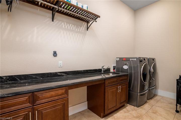 2008 NW 36th  AVE, Cape Coral, FL 33993