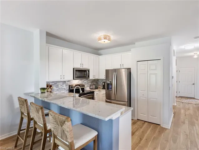 21393  Bella Terra  BLVD, Estero, FL 33928