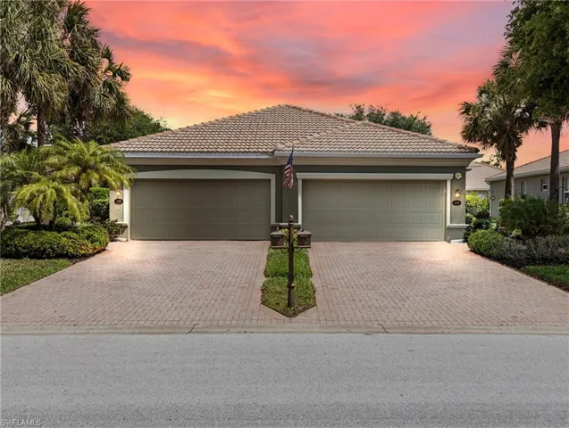 21393  Bella Terra  BLVD, Estero, FL 33928