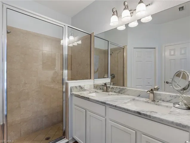 21393  Bella Terra  BLVD, Estero, FL 33928