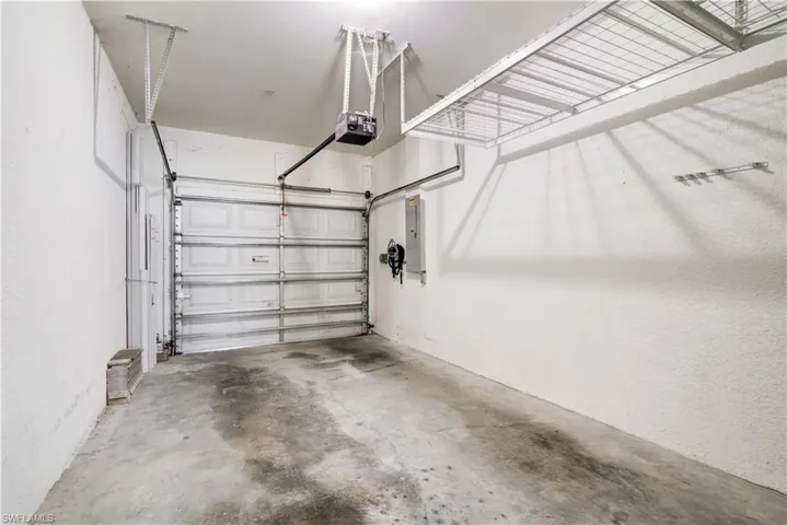 904 Hampton Cir 94, Naples, Florida 34105