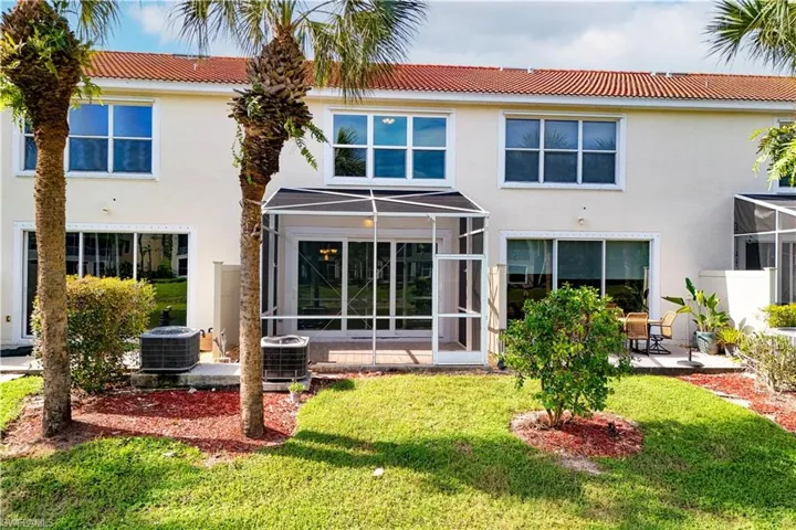 904 Hampton Cir 94, Naples, Florida 34105