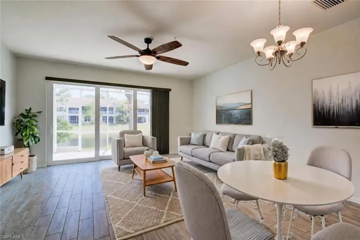 904 Hampton Cir 94, Naples, Florida 34105