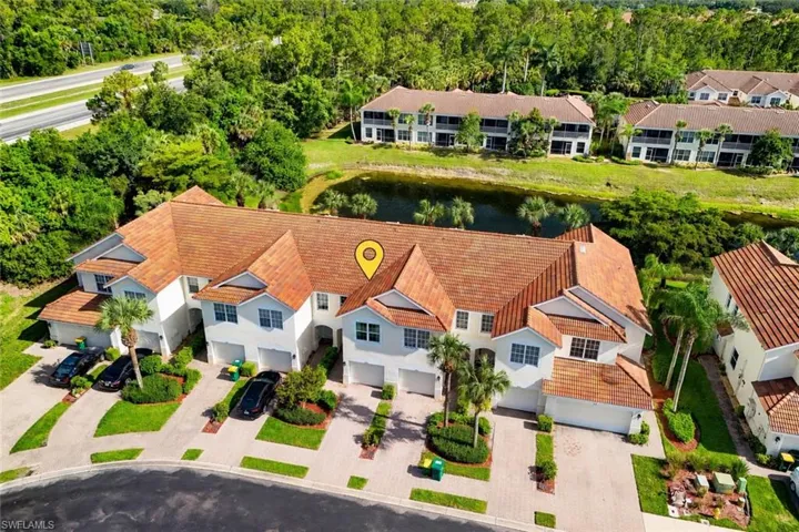 904 Hampton Cir 94, Naples, Florida 34105