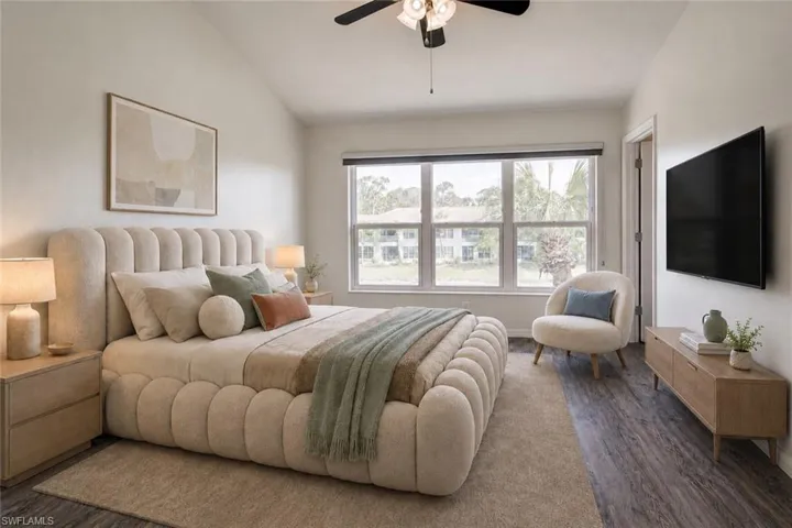 904 Hampton Cir 94, Naples, Florida 34105