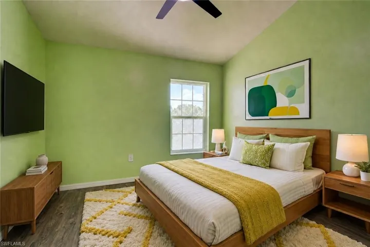 904 Hampton Cir 94, Naples, Florida 34105