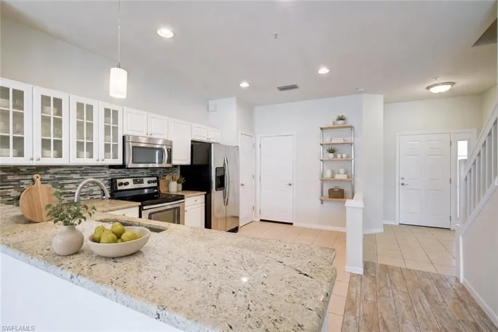 904 Hampton Cir 94, Naples, Florida 34105