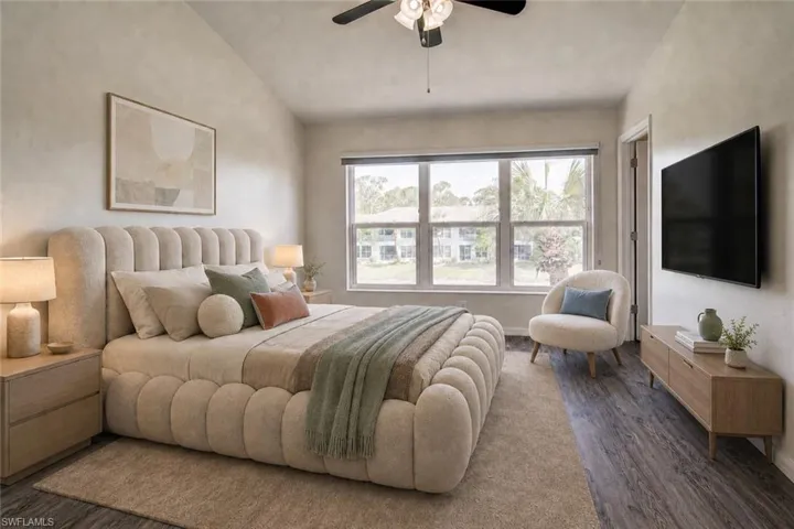 904 Hampton Cir 94, Naples, Florida 34105