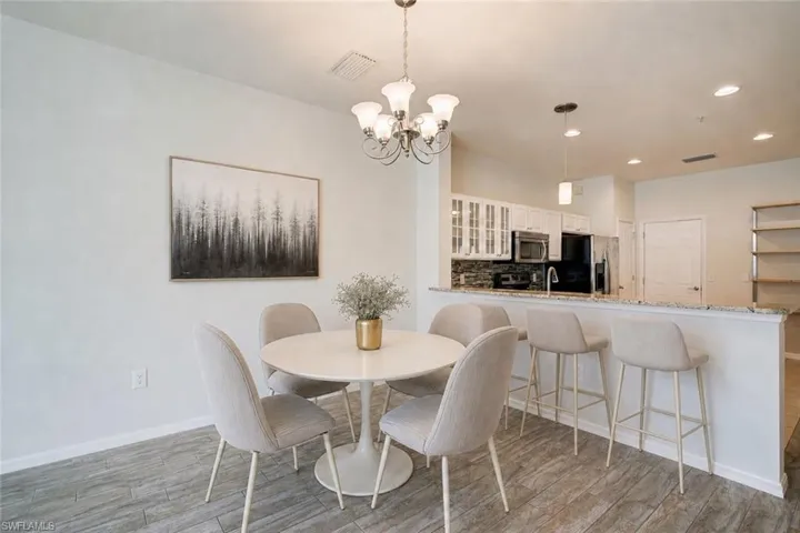 904 Hampton Cir 94, Naples, Florida 34105
