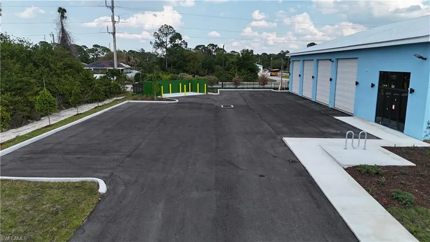 121 Gretchen Ave S, Lehigh Acres, Florida 33973