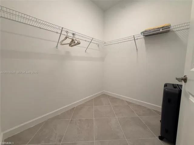 9291 Aqua Overlook Ct, Lehigh Acres, Florida 33936