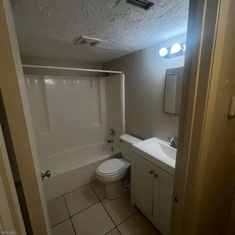 3838  Madison  AVE, Fort Myers, FL 33916