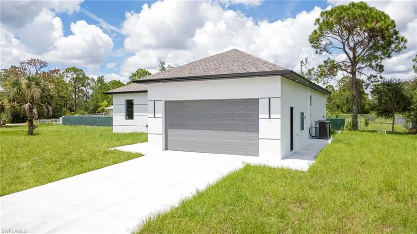 504 W 11th St, Lehigh Acres, Florida 33972