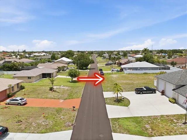 4215 Sw 9th Pl, Cape Coral, Florida 33914