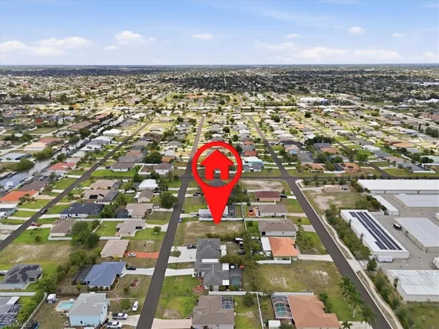 4215 Sw 9th Pl, Cape Coral, Florida 33914