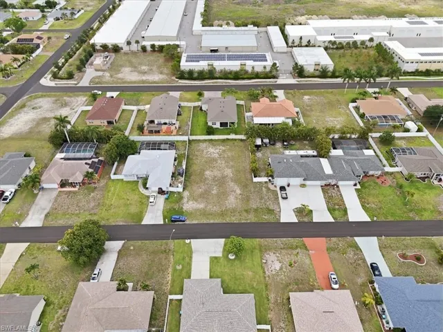 4215 Sw 9th Pl, Cape Coral, Florida 33914