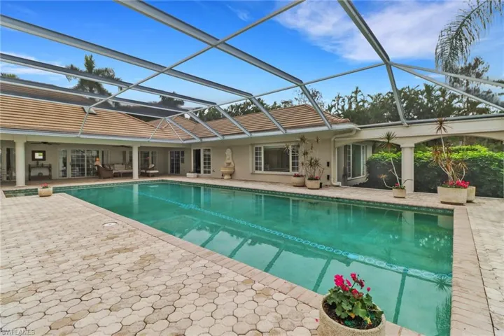 12857  Coco Plum  LN, Naples, FL 34119