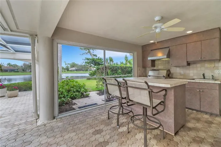12857  Coco Plum  LN, Naples, FL 34119
