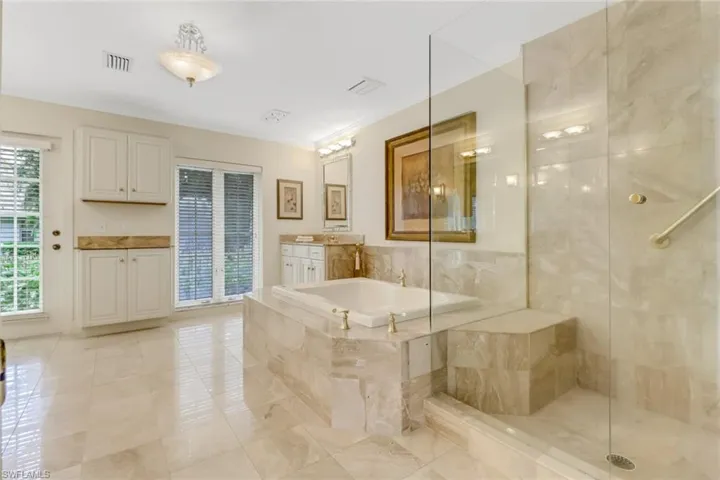 12857  Coco Plum  LN, Naples, FL 34119