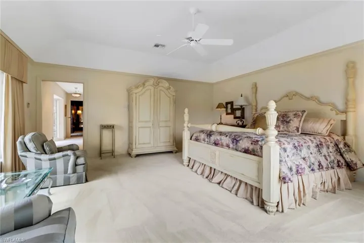 12857  Coco Plum  LN, Naples, FL 34119