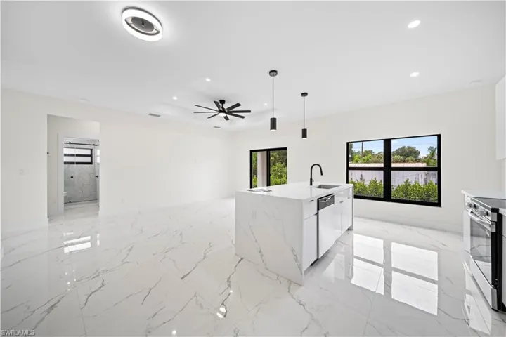 2602 E 2nd St, Lehigh Acres, Florida 33936
