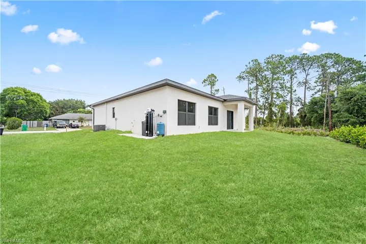 2602 E 2nd St, Lehigh Acres, Florida 33936