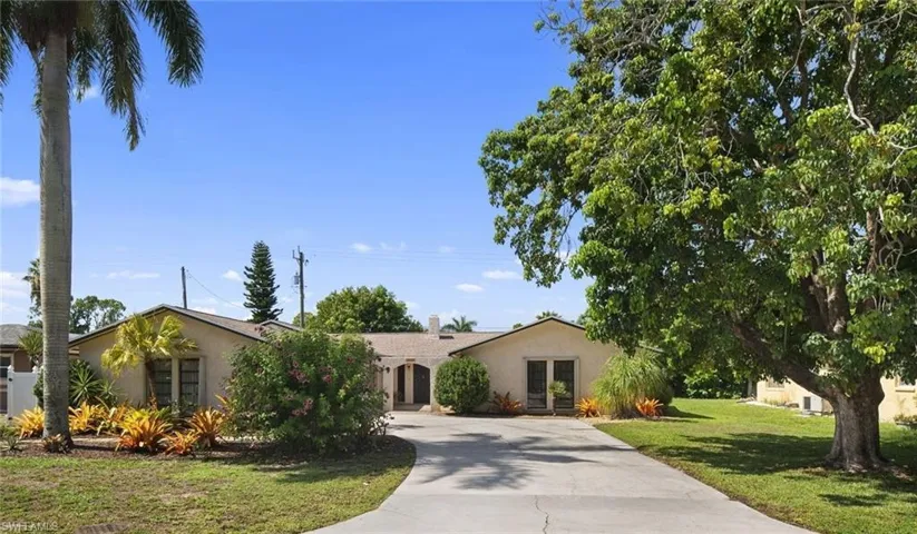 2456 Chandler Ave, Fort Myers, Florida 33907